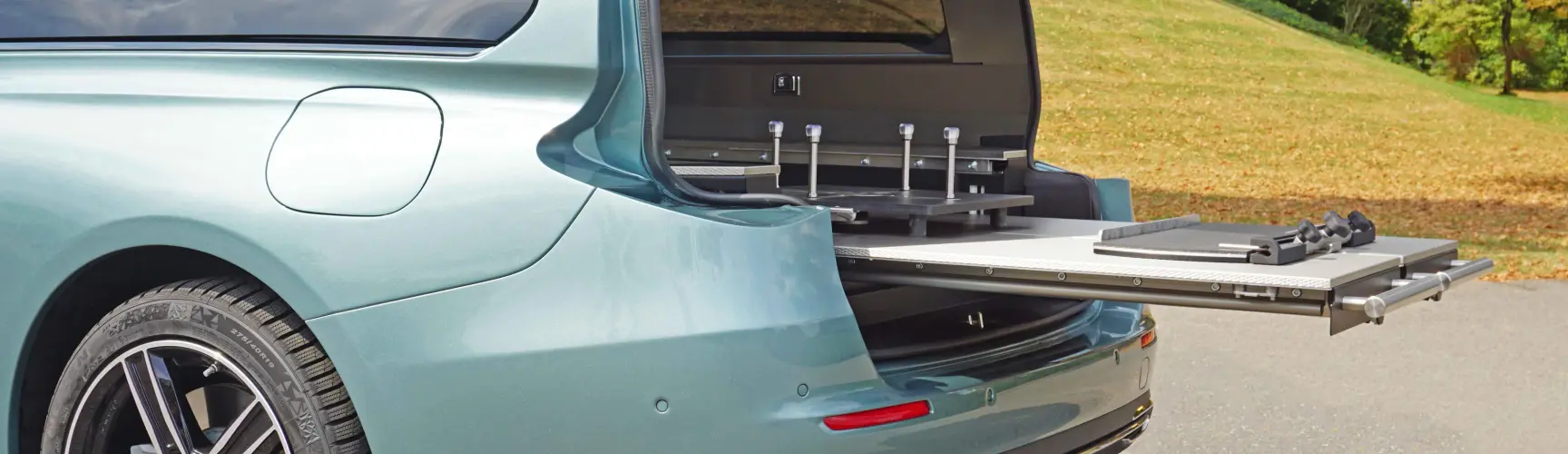 Ausgezogener Sargladeboden