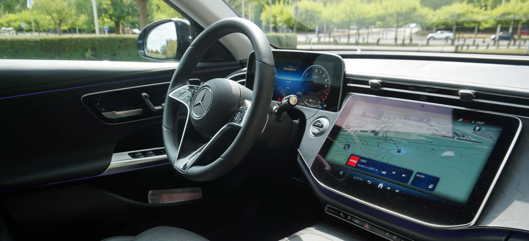 Cockpit mit neuester Infotainment-Generation