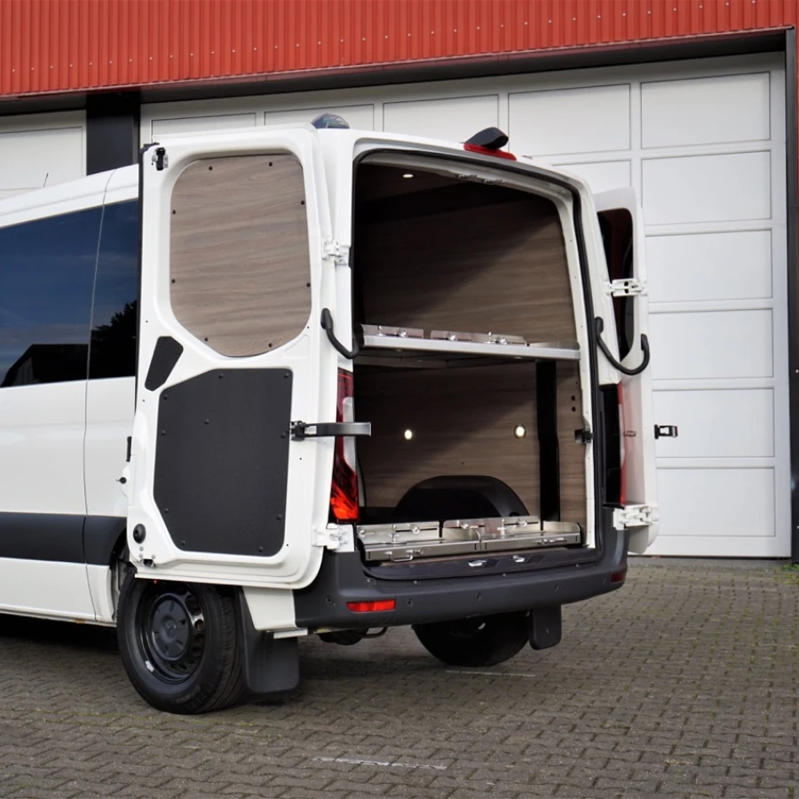 Das elektro-hydraulische Herzstück des 4-Sarg-Systems